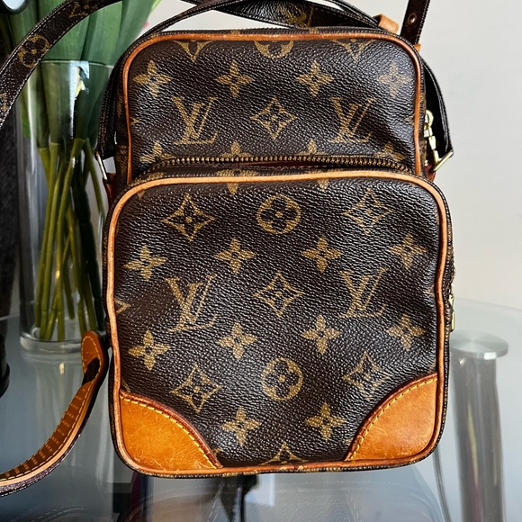 Louis Vuitton Handbags - Sold on FB      Amazon